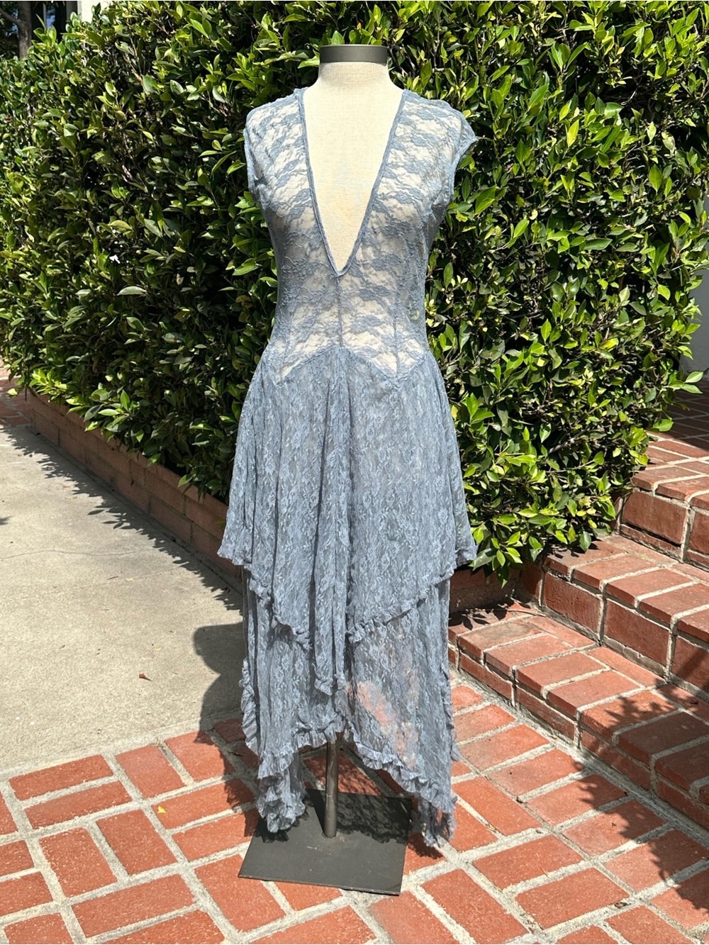 Lace V-Neck Handkerchief Hem Dress in Grey